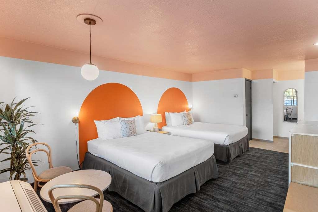 The Sandman Santa Rosa Sonoma, Ascend Hotel Collection Room photo
